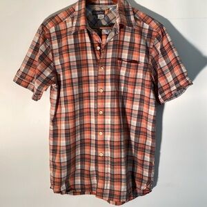 Quiksilver - men’s short sleeve shirt. Size S
